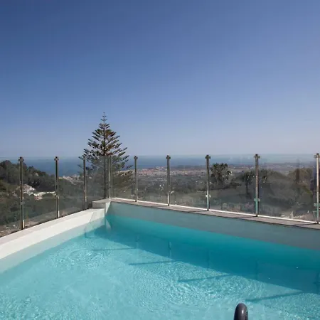 Spectacular New With Incredible Sea Vie
